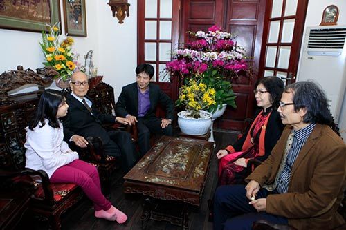 Đón tết cùng gia đình Giáo sư Vũ Khiêu 9