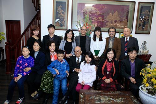 Đón tết cùng gia đình Giáo sư Vũ Khiêu 18