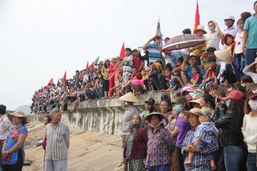 Độc đáo lễ hội "xông biển" đầu năm của ngư dân Quảng Ngãi 3