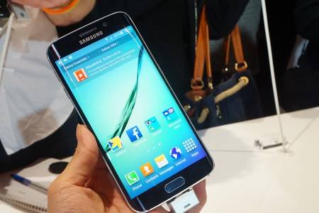 Cận cảnh bộ đôi Galaxy S6 đẹp nhất từ trước đến nay của Samsung 3