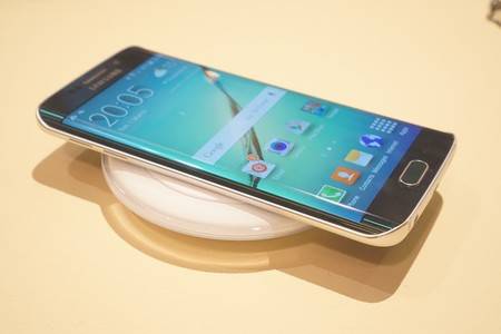Cận cảnh bộ đôi Galaxy S6 đẹp nhất từ trước đến nay của Samsung 13