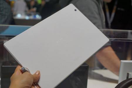 Cận cảnh Xperia Z4 Tablet - Máy tính bảng mỏng và mạnh mẽ nhất hiện nay 2