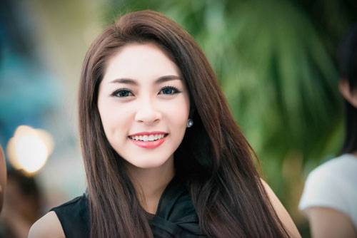5 nàng “Lọ Lem” hóa công chúa của showbiz Việt 10