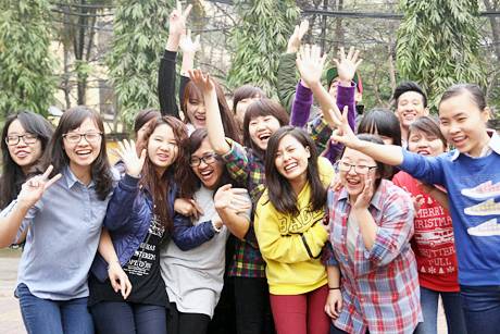 Sinh viên trường Nhân văn đội mưa nhảy flashmob ủng hộ nữ quyền 8