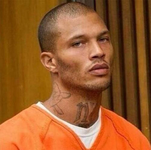 “Gã tội phạm đẹp trai” đắt show dù vẫn ở trong tù 2