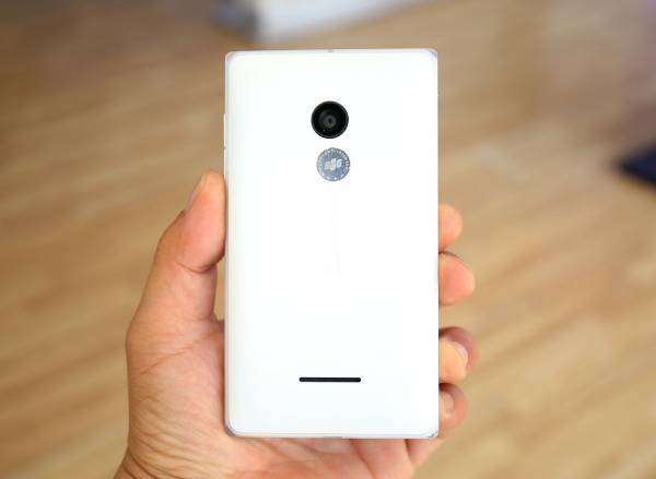 Lumia 532 lên kệ, giá 2,19 triệu đồng 7