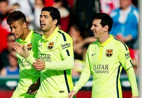 Messi giúp Barca lên ngôi đầu bằng chiến thắng 6 sao 10