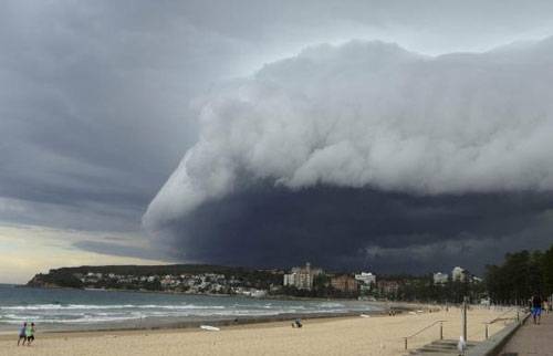 Mây bão bao trùm Sydney 2