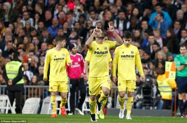 Ronaldo ghi bàn, Real vẫn bị Villarreal cầm hòa tại Bernabeu 3
