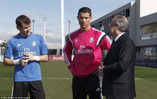 HLV Ancelotti và Casillas kỷ niệm cột mốc quan trọng ở Real 4