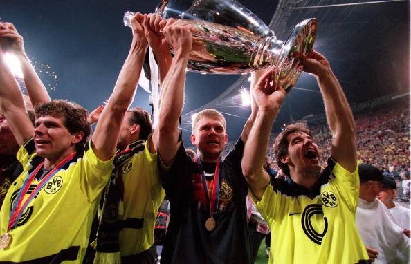 12 khoảnh khắc không thể quên ở kỷ nguyên Champions League 10