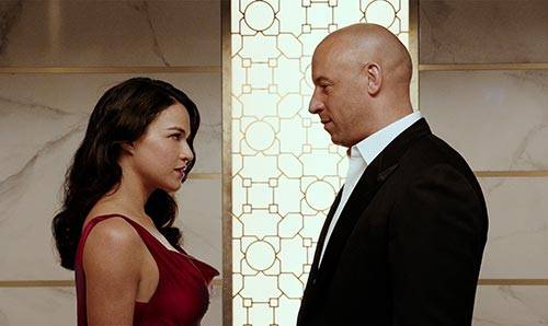 Nghẹt thở với trích đoạn phim đầu tiên của “Fast & Furious 7” 12