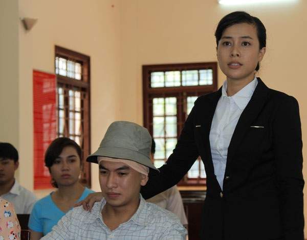 ‘Người tình tin đồn" của Việt Trinh làm phim về luật sư trẻ 2