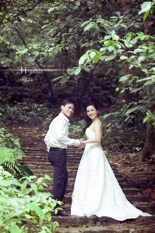 Thanh Thanh Hiền hôn con trai Chế Linh trong ảnh cưới 9