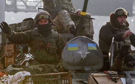 NATO tập trận sát Crimea, Nga “ăn miếng trả miếng” 3