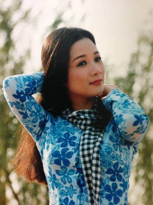 Thanh Thanh Hiền "đẹp lẳng" từ năm 19 tuổi 18