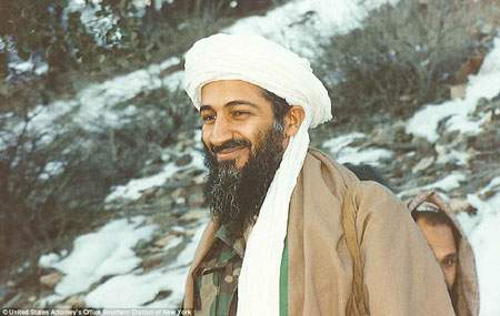 Ảnh hiếm về nơi ẩn nấp của trùm khủng bố Bin Laden 3