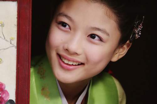 Vẻ đẹp của "Thiên thần màn ảnh Hàn" Kim Yoo Jung 8