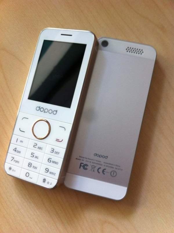 Điện thoại cơ bản nhái kiểu dáng iPhone 5S giá 380.000 đồng 5