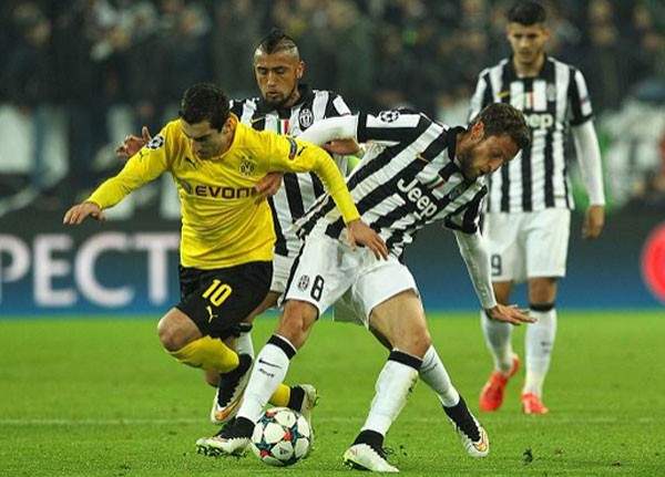 Dortmund 0–1 Juventus (H1): Tevez sút xa ghi bàn 17