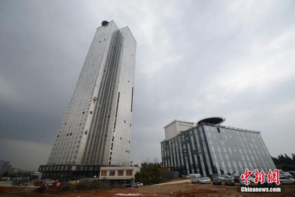 TQ: Xây tòa nhà 57 tầng chống động đất trong 19 ngày 9
