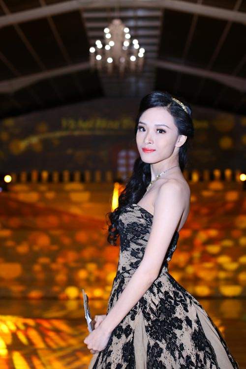 Những điều ít biết về Hoa hậu Trương Hồ Phương Nga 27