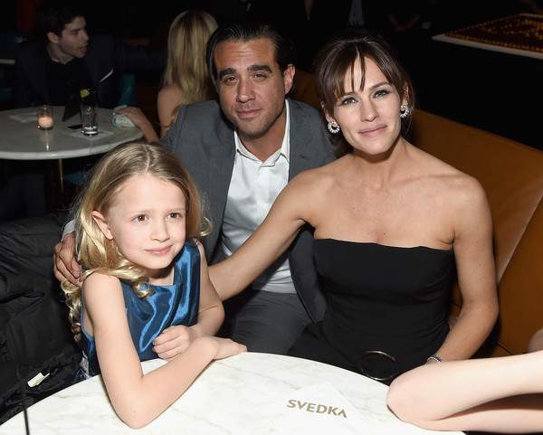 Jennifer Garner trẻ đẹp ngỡ ngàng ở tuổi 43 9