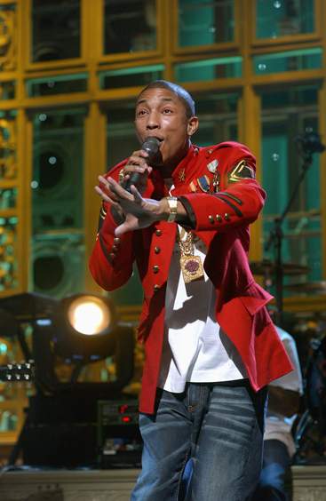 Phong cách của "biểu tượng thời trang Mỹ 2015" Pharrel Williams 6