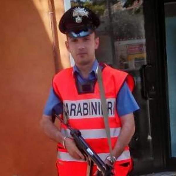 Ý: Cảnh sát chuốc thuốc mê, hiếp dâm 16 nữ du khách 2