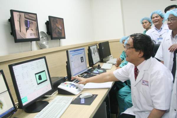 Ra mắt máy xạ trị gia tốc điều trị ung thư hiện đại nhất Việt Nam 9