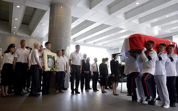 Dòng người Singapore tiễn đưa cựu Thủ tướng Lý Quang Diệu 7