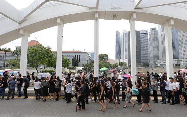 Dòng người Singapore tiễn đưa cựu Thủ tướng Lý Quang Diệu 12