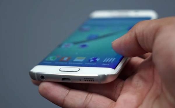 Mở hộp Samsung Galaxy S6 Edge vừa bán ở Mỹ 11