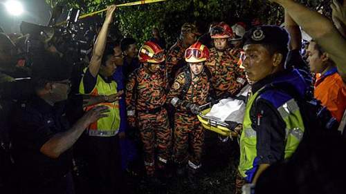 Trực thăng Malaysia không phát tín hiệu cấp cứu trước khi rơi 2
