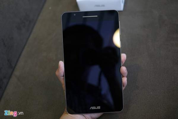 Mở hộp Asus FonePad 7: Thiết kế cao cấp, giá 4,5 triệu đồng 6