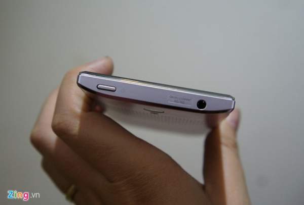 Smartphone không viền của Sharp về Việt Nam giá 7 triệu 10