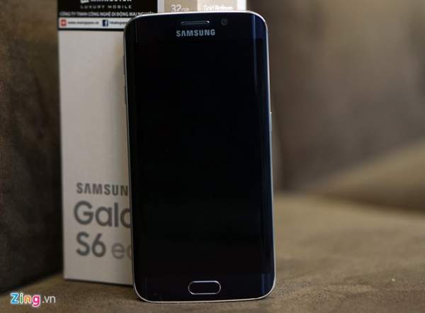 Đập hộp Galaxy S6 Edge màn hình cong bán ở VN 3