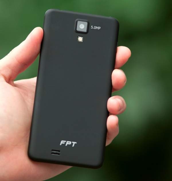Ảnh thực tế của smartphone FPT Life 4.5 Plus giá rẻ 3