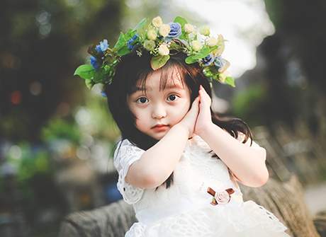 Bé gái 3 tuổi xinh như thiên thần khiến người xem không thể rời mắt 6