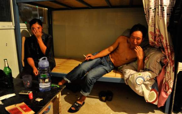 Cuộc sống chui rúc ở chung cư giá rẻ tại Hồng Kông 39