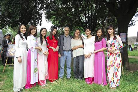 Du học sinh tổ chức ngày hội văn hóa Việt tại Italia 5