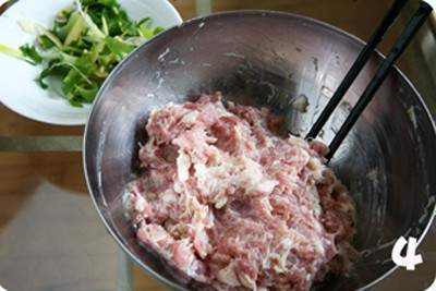 Cách nấu canh cải chíp với cua - thịt ngọt mát cho bữa tối 4