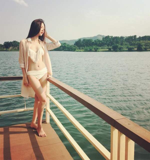 Hot girl Việt diện bikini khoe thân hình nóng bỏng 13