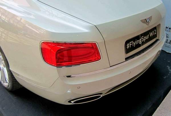 Bentley 13 tỷ vào Sài Gòn tìm khách 5