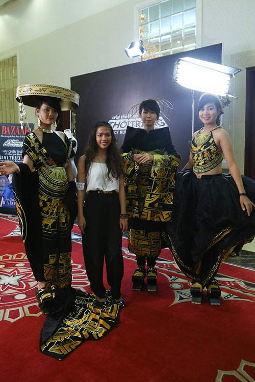 Project Runway 2015: Thí sinh đấu trí căng thẳng 9