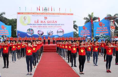 Tuổi trẻ Thái Nguyên nhảy flashmob ra quân mùa hè tình nguyện 2015 7