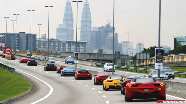 100 người chơi xe Ferrari tại Đông Nam Á tụ họp 3