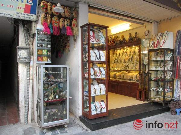 "Sửng sốt" với những cửa hàng siêu nhỏ, siêu đắt ở Hà Nội 18