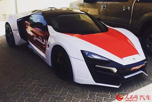 Cảnh sát Dubai "khoe" siêu xe Lykan Hypersport mới 2