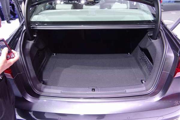 Xem trước "hàng nóng" sắp ra mắt tại Việt Nam của Audi 8